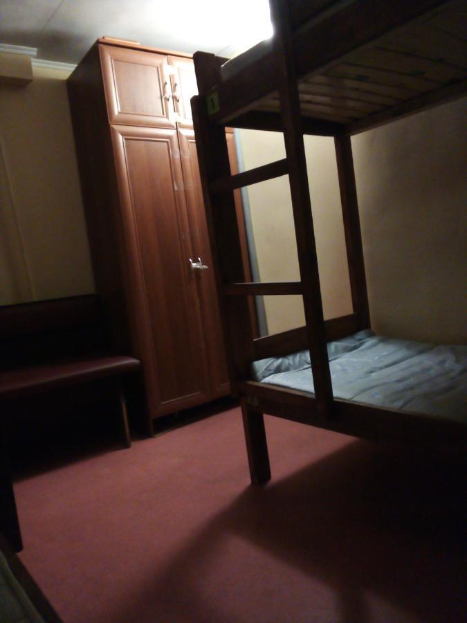 Pershyy Hostel U Cherkasah 체르카시 외부 사진